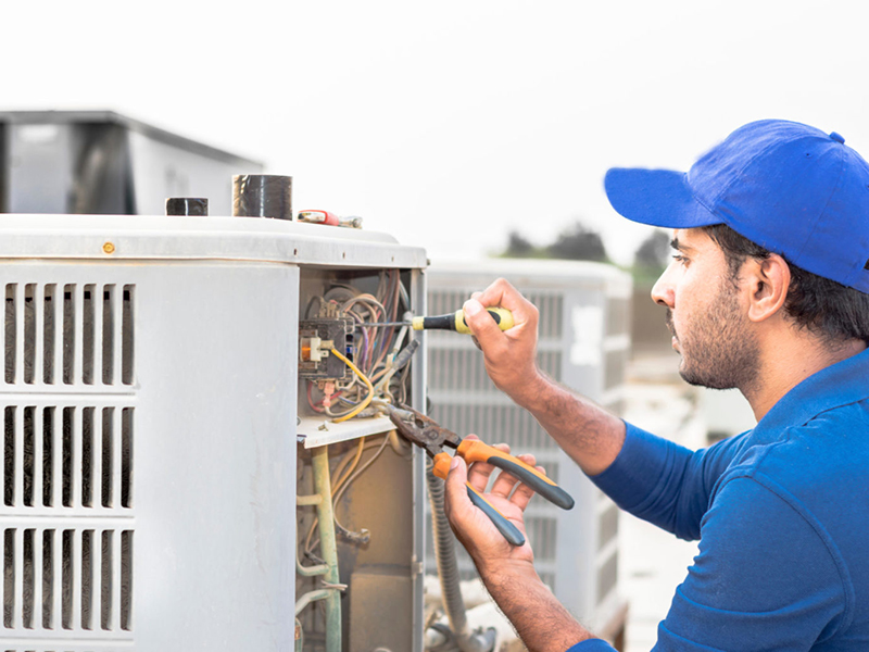 Fotografía de técnico Aires Acondicionados Atermycal